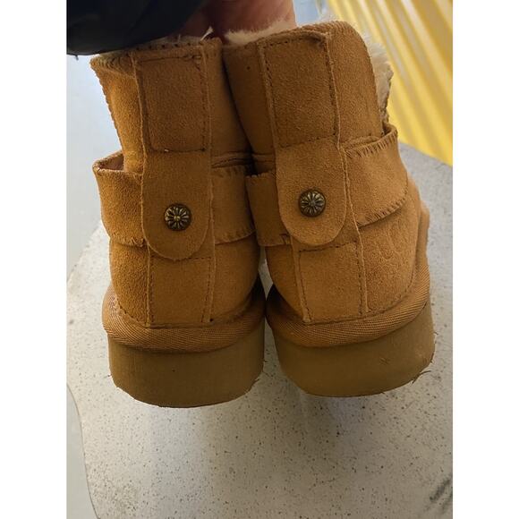 UGG “Mckay” Chestnut Suede Sheepskin Ankle Mini Boots Booties Size 6 Women NEW - Picture 6 of 13